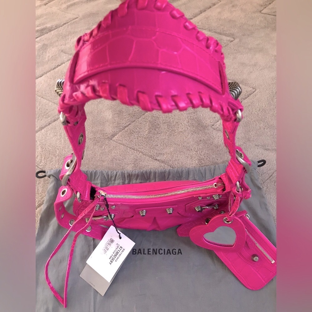 NEW🔥BALENCIAGA Extra Small Le Cagole Calfskin Shoulder Bag🔥 - Picture 12 of 16